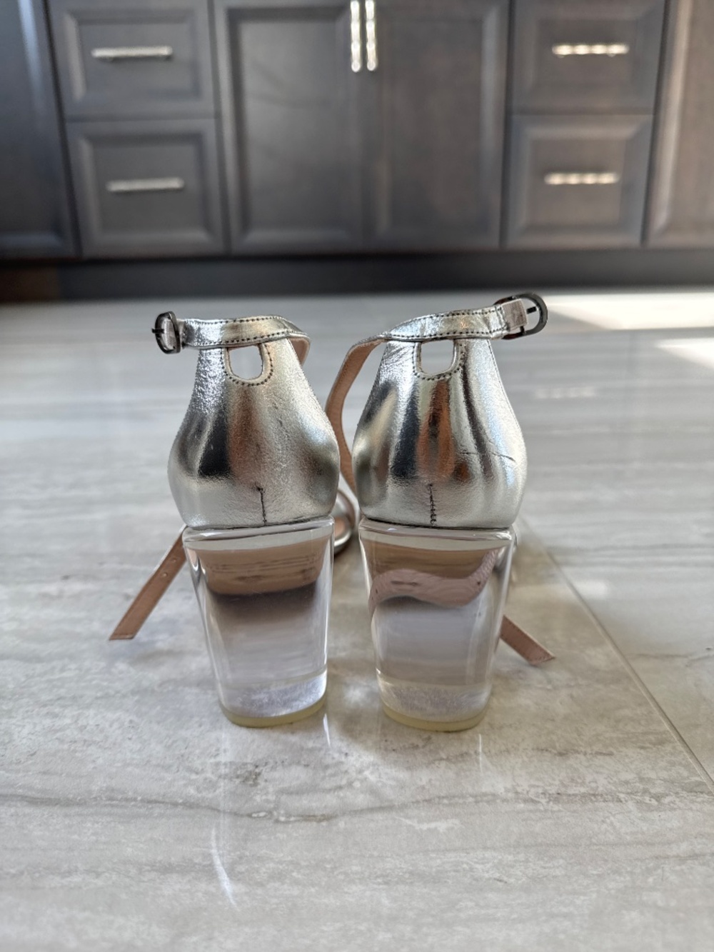 Sandals - Picture 4 of 6